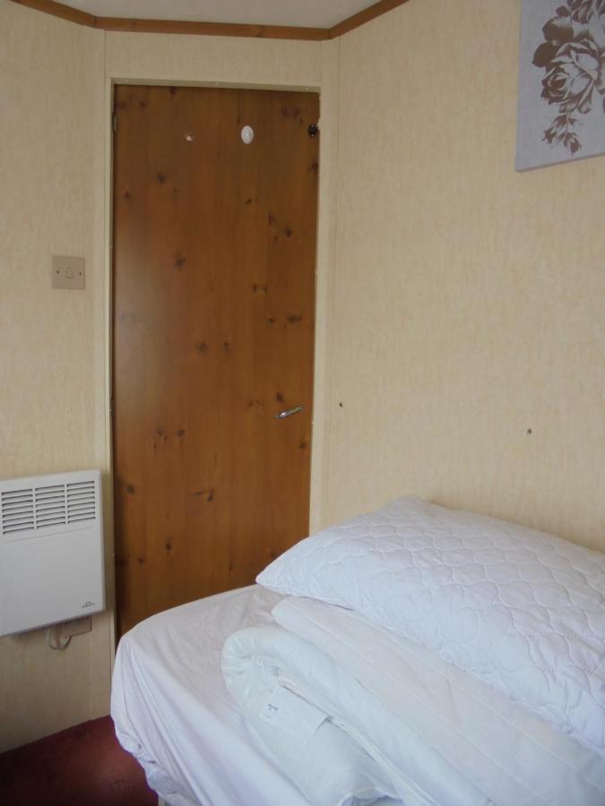 Sealands : Arronbrook:- 6 Berth, Access To The Beach, Close To Site Entrance Ingoldmells