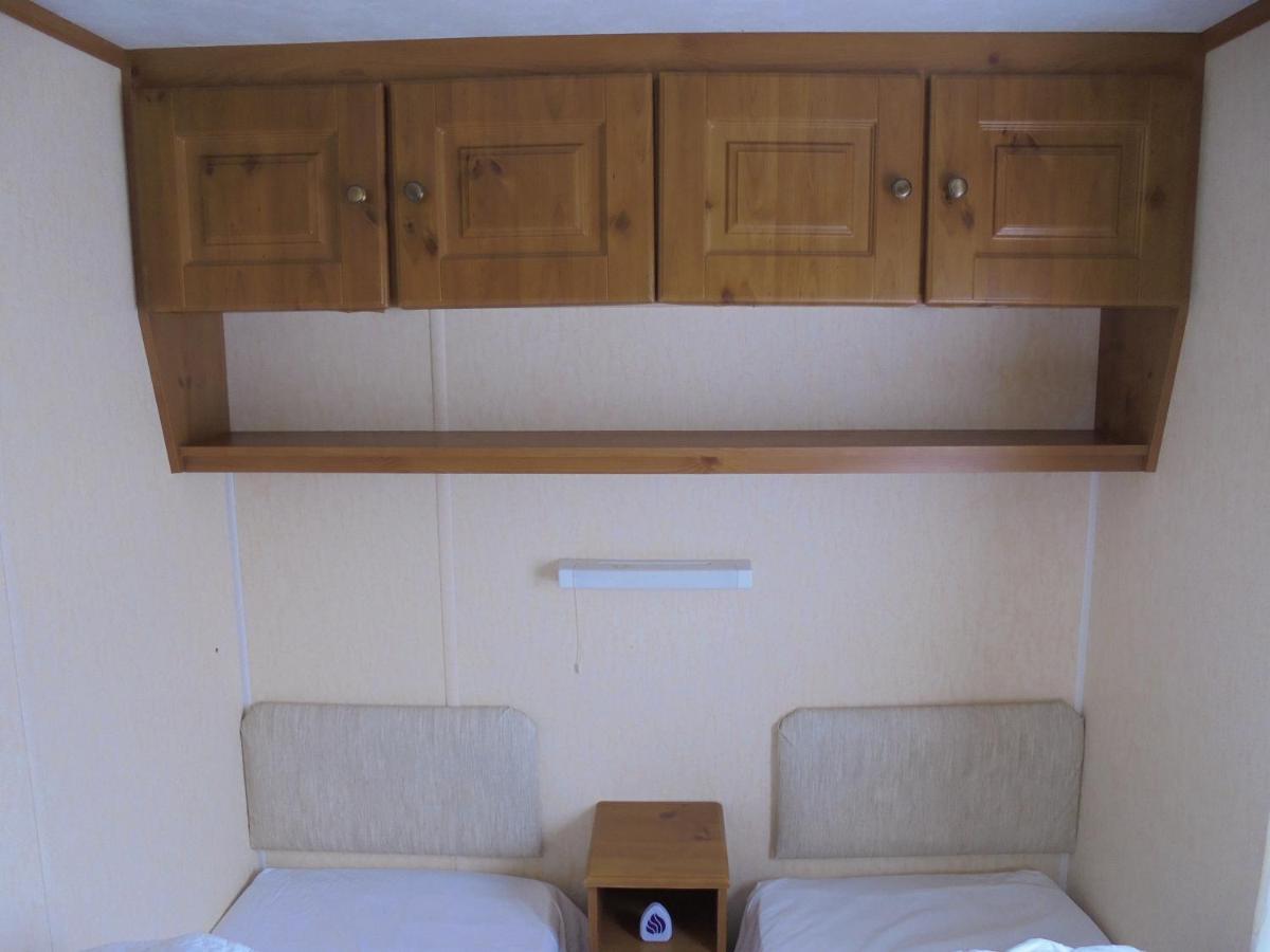 Sealands : Arronbrook:- 6 Berth, Access To The Beach, Close To Site Entrance Ingoldmells