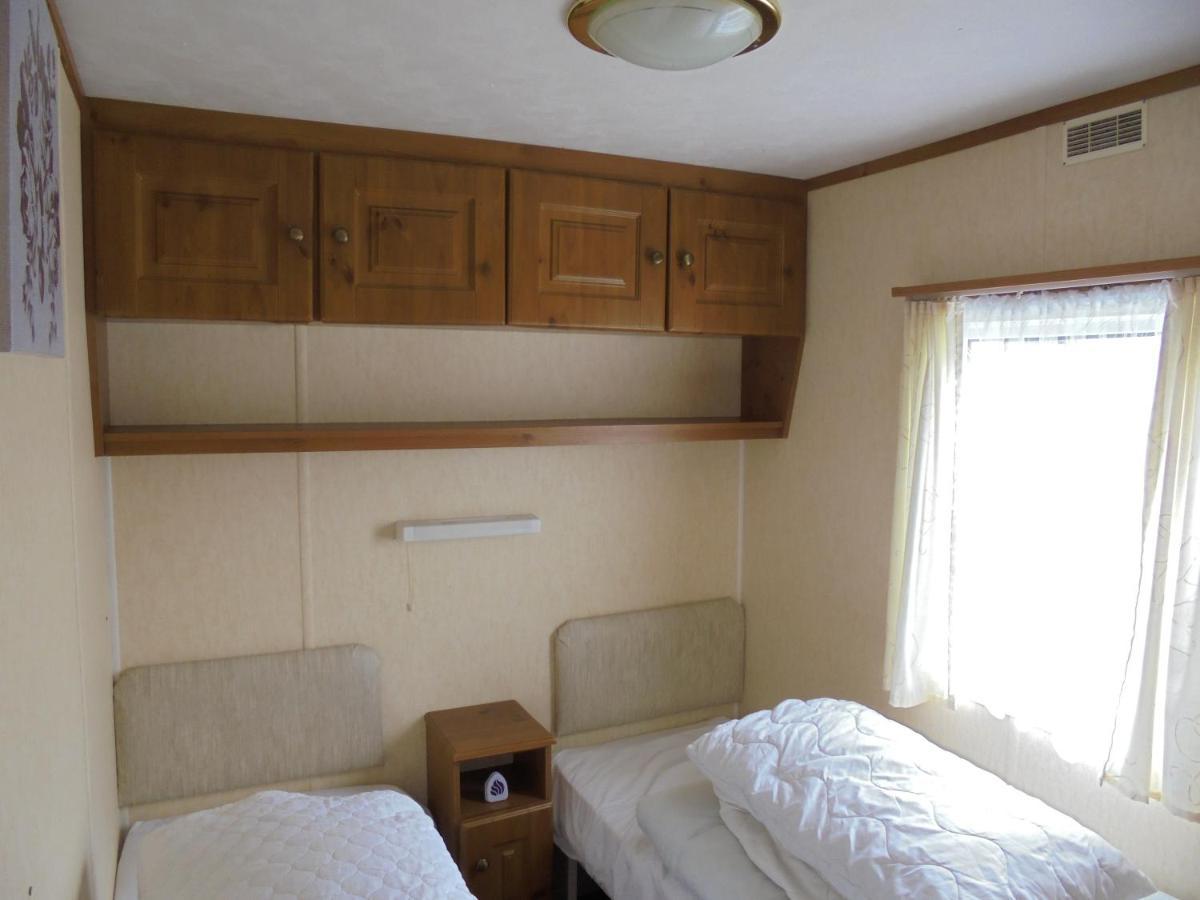 Sealands : Arronbrook:- 6 Berth, Access To The Beach, Close To Site Entrance Appartement *